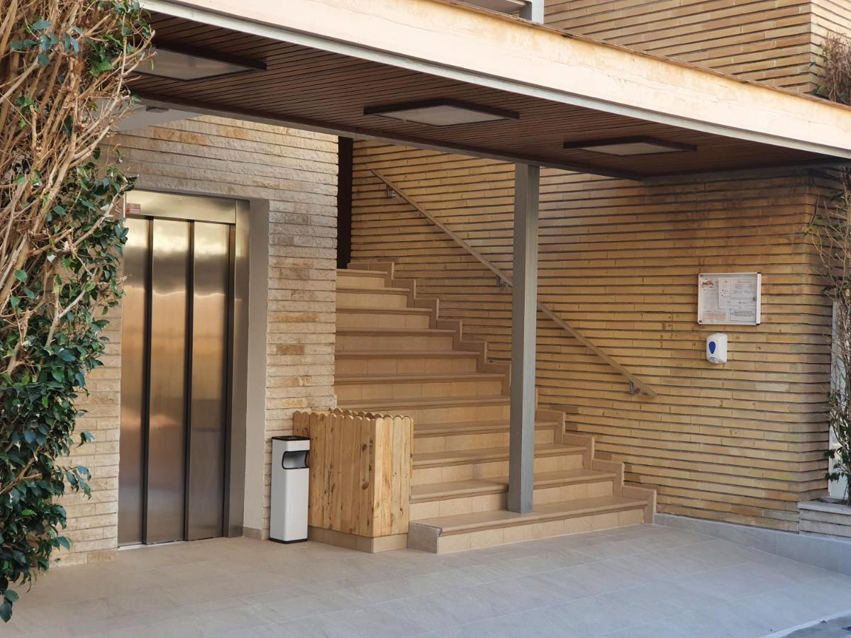 Esmeralda Sea Front Apartment Benidorm Exterior foto