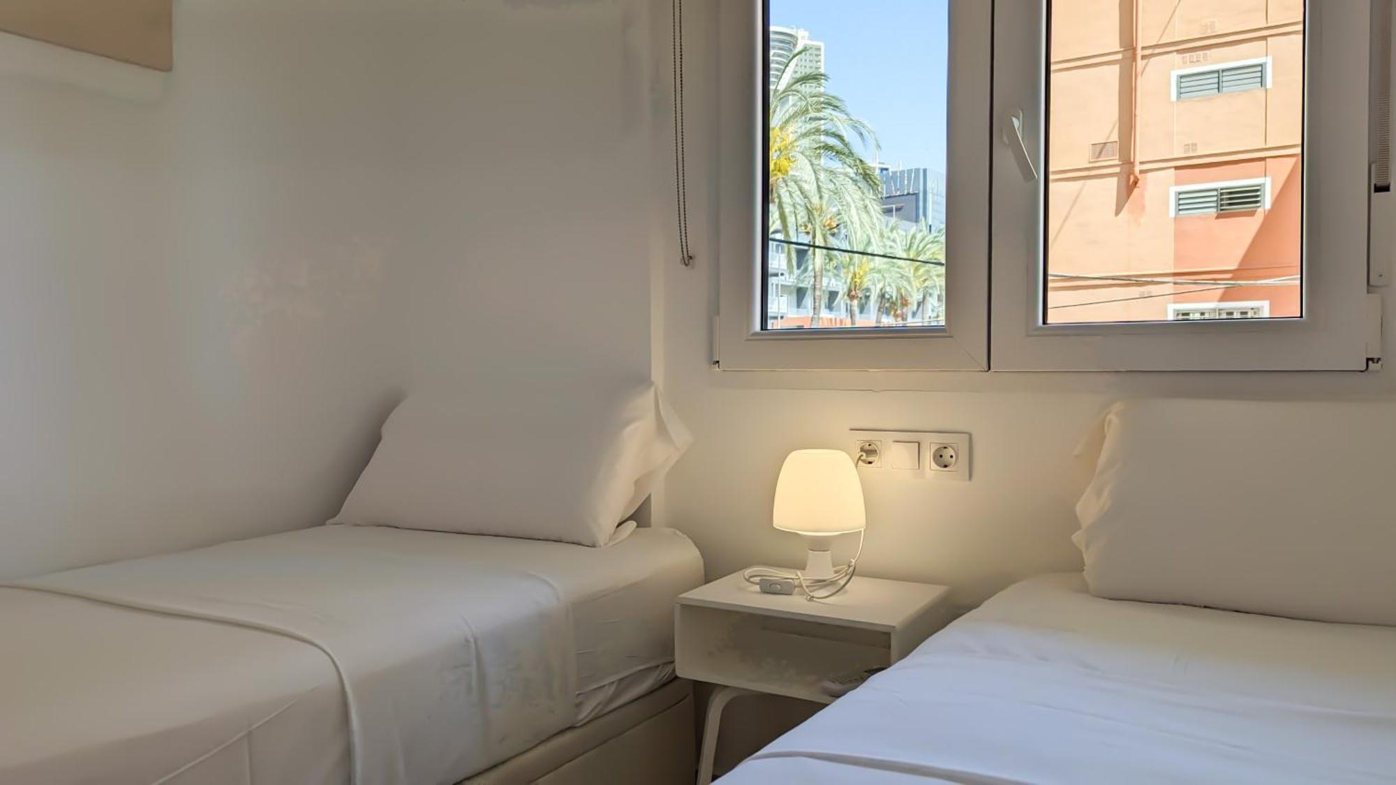 Esmeralda Sea Front Apartment Benidorm Exterior foto